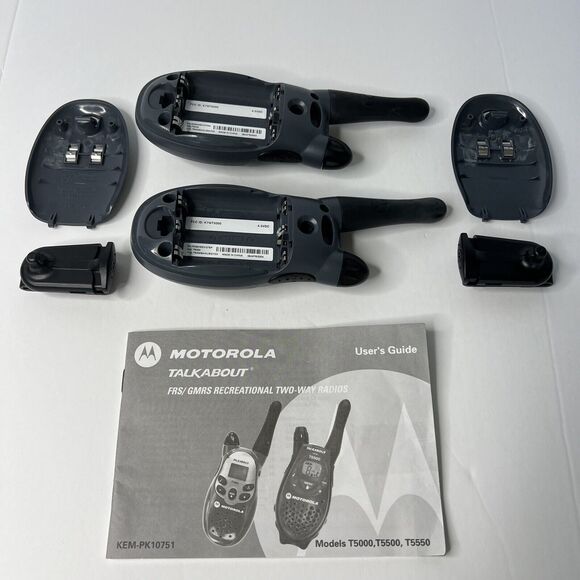 Motorola Talkabout Walkie Talkies T5000 Two-Way Radios Set of 2 Gray 22 Channels - Picture 5 of 10